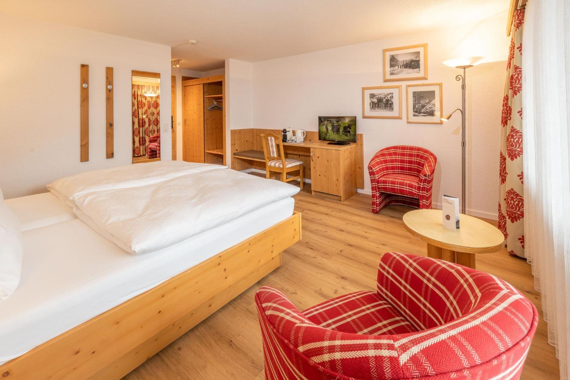 Hotel Sarazena Zermatt Bagian luar foto