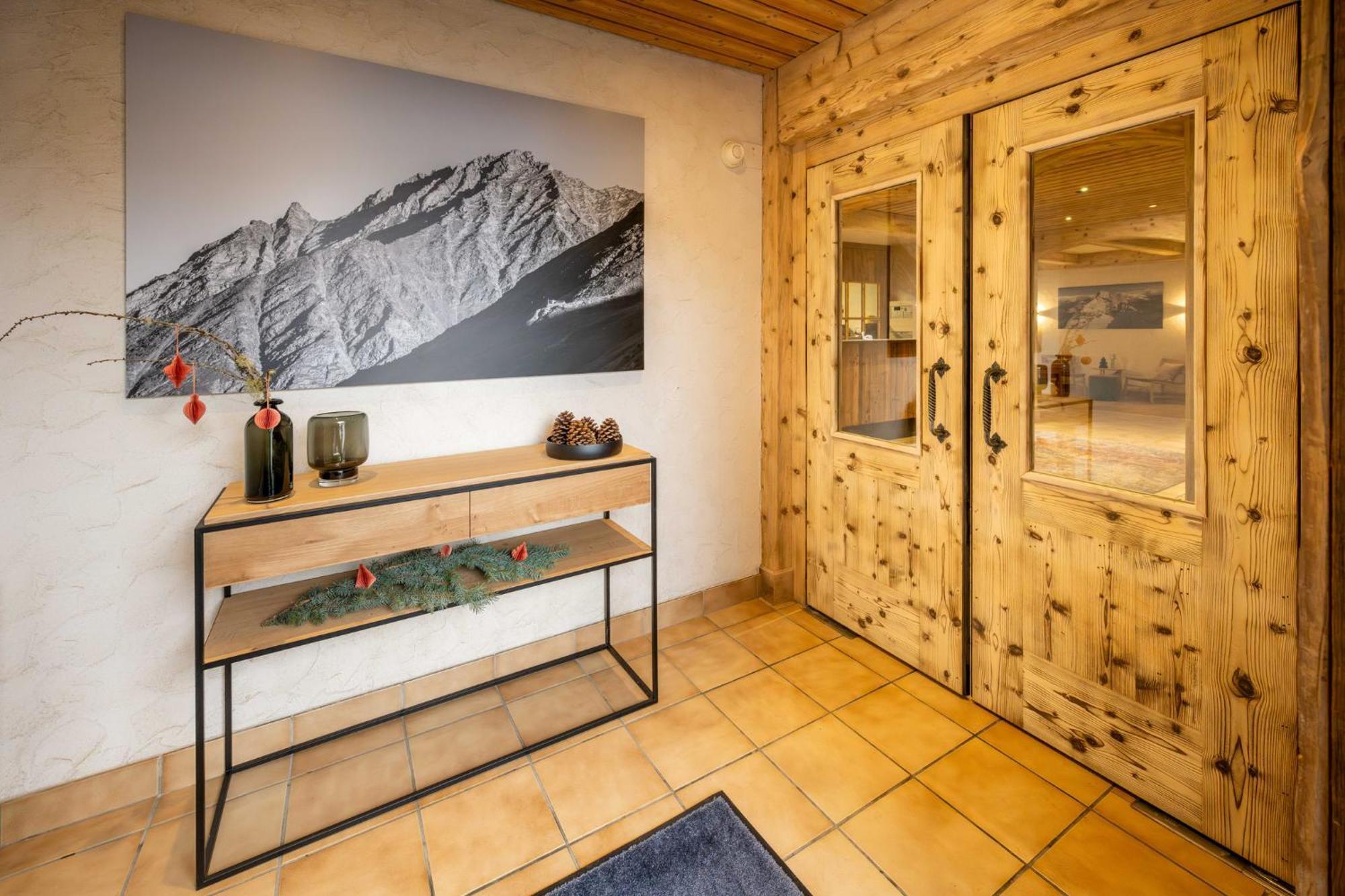 Hotel Sarazena Zermatt Bagian luar foto