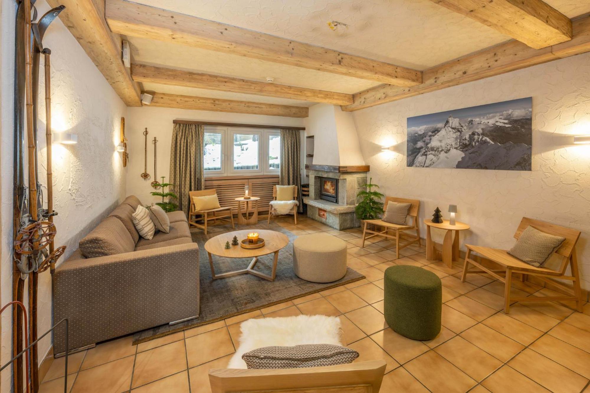 Hotel Sarazena Zermatt Bagian luar foto